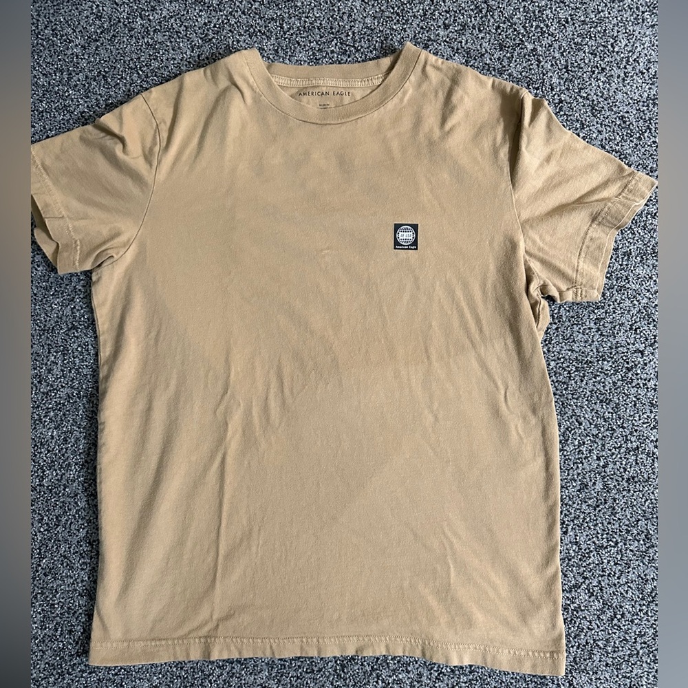 American Eagle Outfitters Men's Beige Short Sleeve Tee